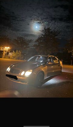 Bild des Angebotes Mercedes-Benz E 200 CDI Automatik Classic