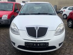 Lancia Ypsilon 1.2 8V Argento