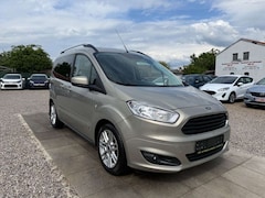 Ford Tourneo Courier Titanium Sport Lenkrad