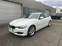 Bild des Angebotes BMW 328 i Sport Line