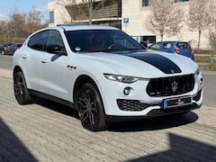 Bild des Angebotes Maserati Levante 3.0 V6 GS 4x4 *1 Of 1*Exklusiv Umbau*