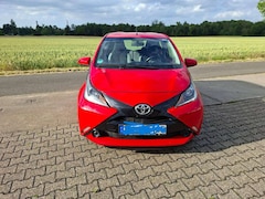 Bild des Angebotes Toyota Aygo x-play Top Zustand Wenig gelaufen ,Klima