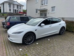 Bild des Angebotes Tesla Model 3 SR RWD MJ 2024 Highland Erst 16Tkm AHK