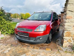 Bild des Angebotes Ford Fiesta Basis 1.3 TÜV/AU 09/26 wenig Kilometer