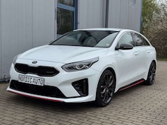 Bild des Angebotes Kia ProCeed / pro_cee'd GT 1.6 TGDI+JBL+8fach+CAM+LenkradHZG+BLIS