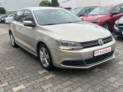 Bild des Angebotes VW Jetta 2.0 TDI DSG Comfortline*Navi*Leder*Garanti