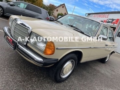 Bild des Angebotes Mercedes-Benz 200 W123 / 200 Limousine*AUTOMATIK*H-KENNZEICHEN*