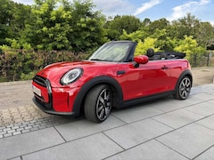 Bild des Angebotes MINI Cooper Cabrio Mini Cooper Cabrio Aut. MINI Yours Trim