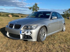 Bild des Angebotes BMW 330 330d DPF