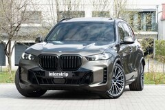 Bild des Angebotes BMW X5 50e M SPORT.PANO.LUFTFE.H/K.DR.ASS.360°.AHK