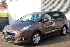 Bild des Angebotes Peugeot 5008 1.6 BlueHDi 120 EAT6-Automatik # AHK # Pano
