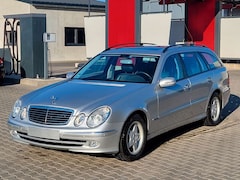 Bild des Angebotes Mercedes-Benz E 320 4MATIC T AVANTGARDE AUTOMATIK LEDER