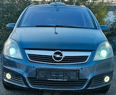 Bild des Angebotes Opel Zafira Keyless Recaro Anhängerkuplung Kurvenlicht Panoram