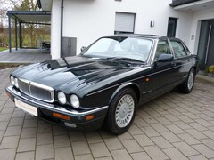Bild des Angebotes Jaguar Sovereign 4.0 [LEDER/KLIMA/SHZ/TEMPOMAT]