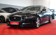 Bild des Angebotes Jaguar XE 2.0d R-Sport *2.Hand*Bi-Xenon*Spur*Temp*