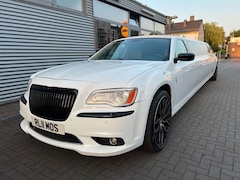 Bild des Angebotes Chrysler 300C /Stretch Limousine