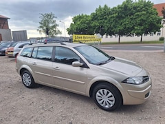 Bild des Angebotes Renault Megane Grandtour Exception 1.6i 2.d.H. Tüv neu!!