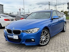 Bild des Angebotes BMW 328 i M-Paket Schalter*Alcantara*Bi-Xenon*1.Hand*