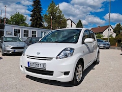 Bild des Angebotes Daihatsu Sirion 1,3 i Automatik Klima 1 Hand neue TÜV