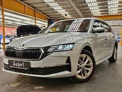 Bild des Angebotes Skoda Octavia Combi 2,0 TDI el.Heckkl. SHZ vo.+hi.+LHZ