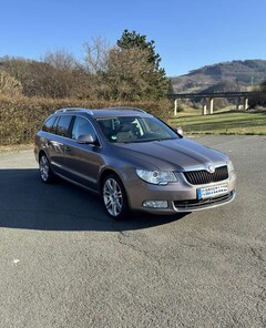 Bild des Angebotes Skoda Superb Combi 2.0 TDI DSG Comfort