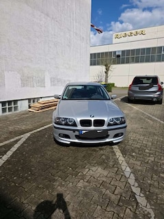 Bild des Angebotes BMW 323 323i