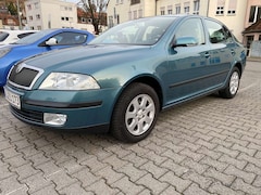 Bild des Angebotes Skoda Octavia II 1.6 neuwertig Scheckheft u-frei Tuv 11/27 SHZ