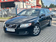 Bild des Angebotes Volvo V70 Summum 2,4 D5 AWD AUTOMATIK + XENON+ EL-DACH