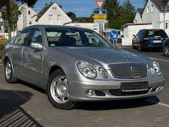 Bild des Angebotes Mercedes-Benz E 320 Elegance/TÜV-NEU/8-FACHBEREIFT/AUTOMATIK