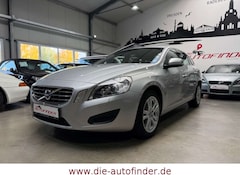 Bild des Angebotes Volvo V60 2.0 T5 BiXenon,Navi,Leder,GSD,PDC,1.Hand,17"