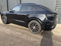 Bild des Angebotes Porsche Macan E Turbo-REALITY HEAD UP- MEGAVOLL!!