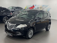 Bild des Angebotes Lancia Ypsilon Aut. Gold "EXCLUSIV-EINMALIG-NEUWERTIG!"