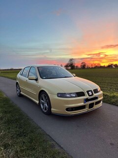Bild des Angebotes SEAT Leon Cupra 4 VR6 Allrad