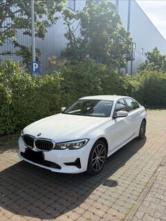 Bild des Angebotes BMW 320 320 i Advantage