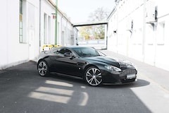 Bild des Angebotes Aston Martin Vantage Carbon Black Edition *MwSt / Manual*