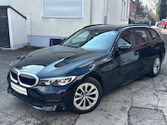 Bild des Angebotes BMW 318 d Advantage ° Live Cockpit ° DAB