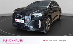 Audi Q4 e-tron SUV performance quattro S line TECH-PLUS AHK HUD