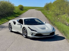 Bild des Angebotes Ferrari F8 Tributo 1.HAND*LIFT*RACINGSITZE*NW-Garantie*