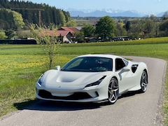 Ferrari F8 Tributo 1.HAND*LIFT*RACINGSITZE*NW-Garantie*