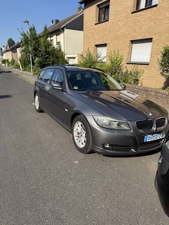 Bild des Angebotes BMW 318 318d DPF Touring Aut. Edition Exclusive