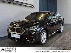 Bild des Angebotes BMW iX2 20e M Sport AHK/HARMAN/MEMORY/MASSAG/ADAPTLED