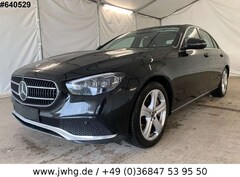 Bild des Angebotes Mercedes-Benz E 400 Avantgarde V-Leder Fahrassist+ Panorama