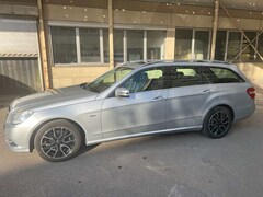 Bild des Angebotes Mercedes-Benz E 220 E 220 T CDI DPF BlueEFFICIENCY 7G-TRONIC Elegance