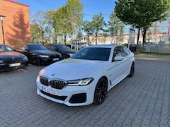 Bild des Angebotes BMW 545 e xDrive M Sport*Glass.Dach*Head Up*R.Kamera