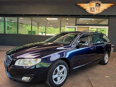 Bild des Angebotes Volvo V70 D3 Kombi Momentum Automatik Klima/AHK
