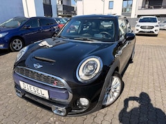 Bild des Angebotes MINI Cooper SD COOPER-SD TIPTRONIC LEDER PANO KAMERA LED NAVI