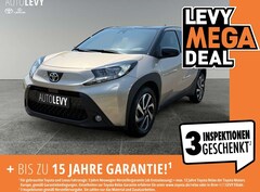 Bild des Angebotes Toyota Aygo 1.0 CVT Team D AUT+RFK+ACC+Navi+SHZ+PDC+LM