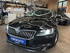 Bild des Angebotes Skoda Superb Combi Style 4x4 *Shz*PDC*AHK*