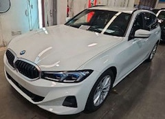 Bild des Angebotes BMW 318 d A Touring*Leder*ACC*AHK*SPORTSITZE*HEAD-UP