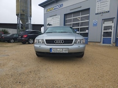 Audi A8 2.8